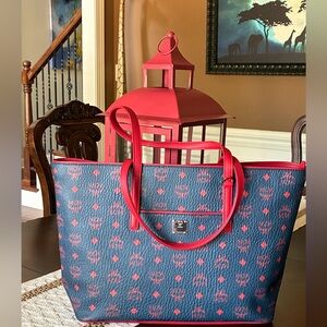 MCM Anya Medium Visetos Shopper Tote NWOT